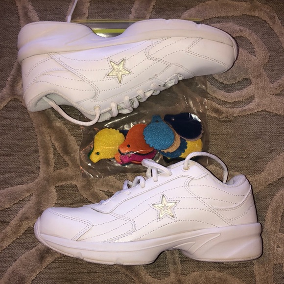 converse cheer shoes